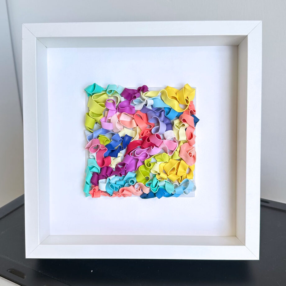 Delight – Serie „Color Ribbons“ Originalkunstwerk | 25 x 25 cm